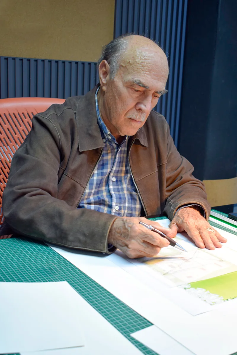 Arq. Carlos Lara